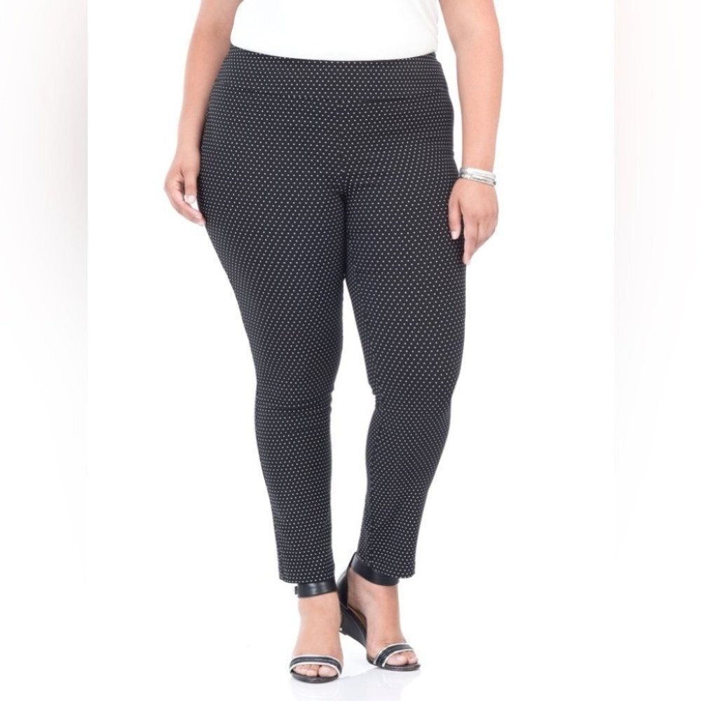 Studio Point Women’s Pants Print Pattern Straight Skinny Leg Pull On Black White